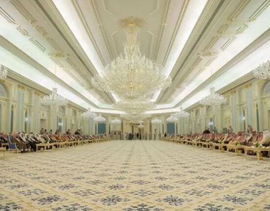 ’حملہ کیا تو شاہوں کے محلات کو نشانہ بنائیں گے‘: ایران کی عرب ممالک کو وارننگ