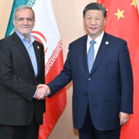 چینی وزیر خارجہ کا ایرانی ہم منصب سے رابطہ، خطے کی صورتحال پر گفتگو