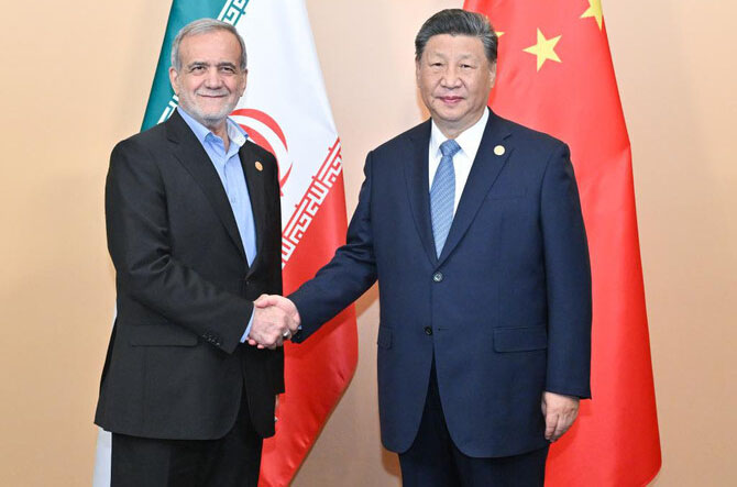 چینی وزیر خارجہ کا ایرانی ہم منصب سے رابطہ، خطے کی صورتحال پر گفتگو