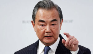 طاقت کا استعمال مسائل کا حل نہیں،چین کا ایران کیخلاف فوجی کارروائیاں روکنے کا مطالبہ