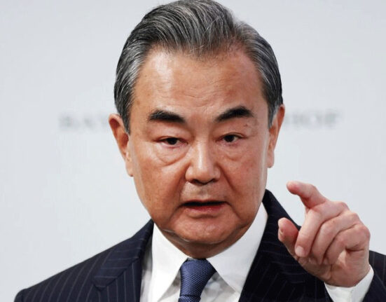 طاقت کا استعمال مسائل کا حل نہیں،چین کا ایران کیخلاف فوجی کارروائیاں روکنے کا مطالبہ