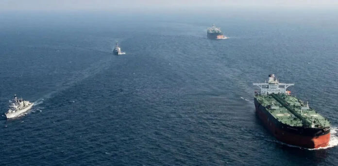 آبنائے ہرمز میں 3 ہزار جہازوں کے پھنسے ہونے کا انکشاف