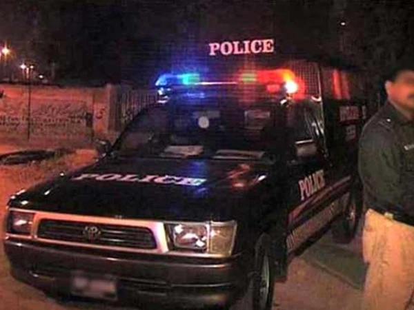 افغان باشندوں کے خلاف سرچ آپریشن کے دوران پولیس سے ہاتھا پائی، 4 اہلکار شدید زخمی