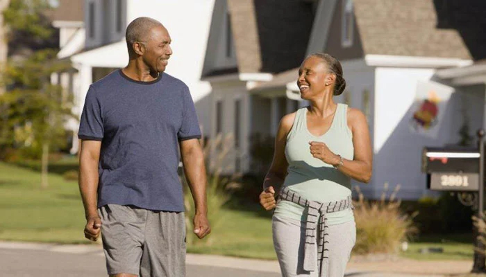 کھانے کے بعد 15 منٹ کی چہل قدمی سے صحت میں حیرت انگیز تبدیلی