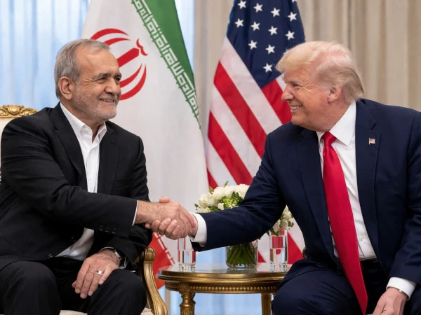 مذاکرات سے پہلے بڑی خبر آگئی !ایران پر عائد پابندیوں کو نرم اور ٹیرف کو کم کردینگے، صدر ٹرمپ