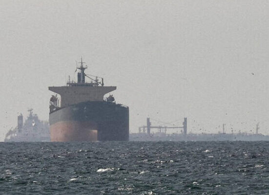 دو پاکستانی جہازوں کو آبنائے ہرمز پہنچنے کے بعد اچانک واپس بھیج دیا گیا