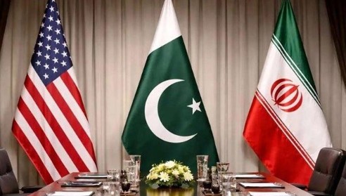 ایرانی مذاکراتی ٹیم کل پاکستان پہنچےگی: امریکی میڈیا کا دعویٰ