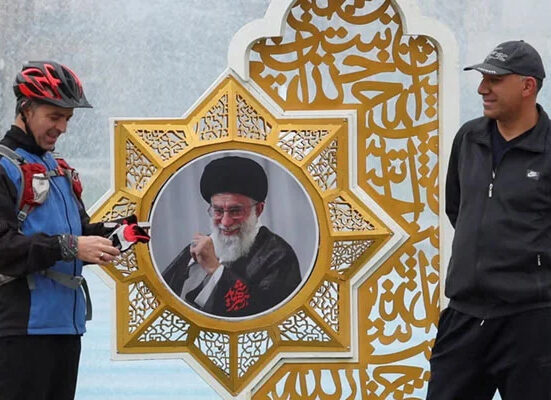 شہید سابق ایرانی سپریم لیڈر علی خامنہ ای کی تدفین کا مقام تاحال طے نہ ہو سکا