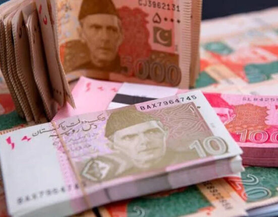 کم آمدنی والے 10 لاکھ تک کا بلا سود قرضہ کیسے حاصل کر سکتے ہیں؟ درخواست دینے کا آسان طریقہ