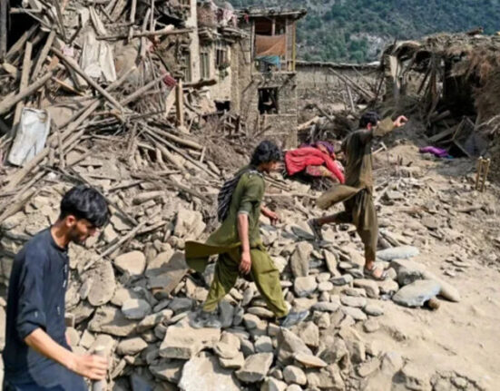 افغانستان ،کابل میں زلزلہ، ایک ہی خاندان کے 8 افراد ملبے تلے دم توڑ گئے