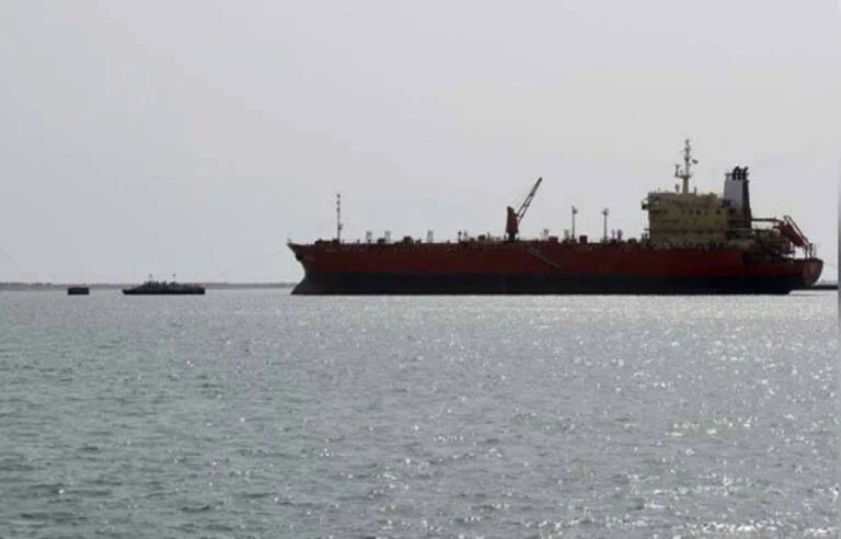 اسرائیل کے لبنان میں حزب اللہ پر حملے؛ ایران نے آبنائے ہرمز پھر بند کردی