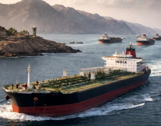 ایران نے بھارتی آئل ٹینکرز سے ٹول وصولی کی خبروں کو مسترد کردیا