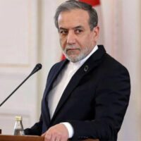 ایرانی وزیر خارجہ عباس عراقچی دورہ مسقط کے بعد واپس اسلام آباد پہنچ گئے