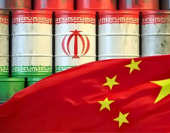 امریکی بحری ناکہ بندی: ایران نے چین کو تیل بھیجنے کا نیا راستہ ڈھونڈ لیا