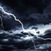 آسمانی بجلی نے 15 خاندانوں کے چراغ گل کر دیے،ہنستے بستے گھروں میں ماتم!ملکی فضا سوگوار