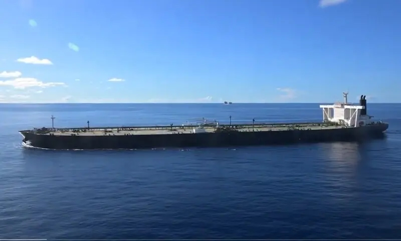 امریکی فوج نے ایرانی تیل سے منسلک آئل ٹینکر قبضے میں لے لیا