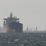 ایرانی وارننگ، ہرمز سے گزرنے کی کوشش کرنے والے دو ٹینکرز واپس چلے گئے