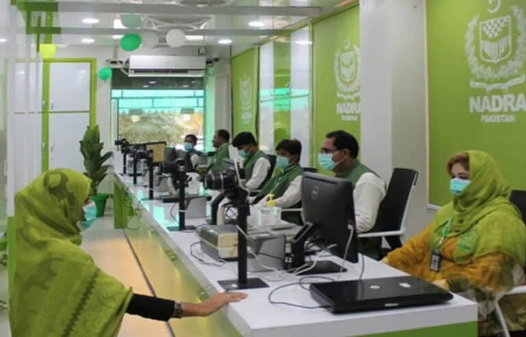 نادرا کی شہریوں کیلئے بڑی سہولت!دفاتر کے چکر ختم ہونے لگے، شناختی کارڈ سروسز مزید آسان