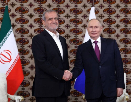 امریکا ایران مذاکرات میں مدد اور تعاون کیلئے تیار ہیں، روس کی پیشکش