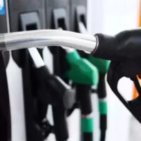 پیٹرول کتنے روپے سستا ہوگا؟ وزیراعظم نے عوام کو خوشخبری سنا دی