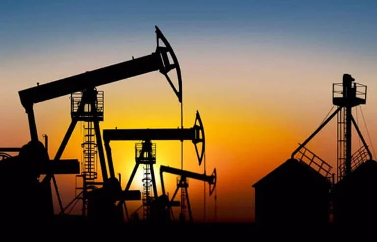 تیل کی قیمتیں پھر آسمان چھونے لگیں، 6 فیصد اضافہ ریکارڈ، برینٹ کروڈ نے 96 ڈالر کی حد بھی عبور کر لی