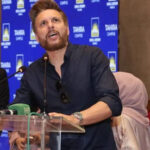 شاہد آفریدی نے اپنی بیٹیوں کو موبائل فون کب دیا؟ آفریدی کا اہم بیان سامنے آگیا