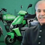 نوجوانوں کو الیکٹرک بائیکس کی فراہمی، وزیر اعطم نے ہدایت جاری کر دی