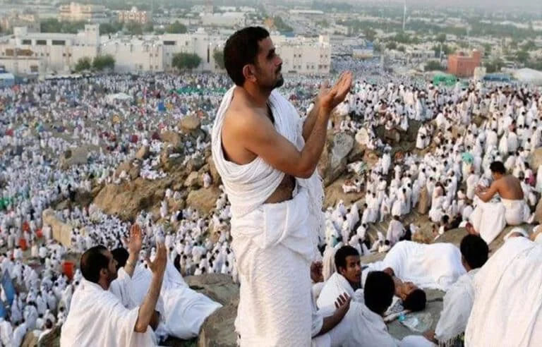 لبیک اللھم لبیک، لاکھوں مسلمان آج فریضہ حج ادا کریں گے