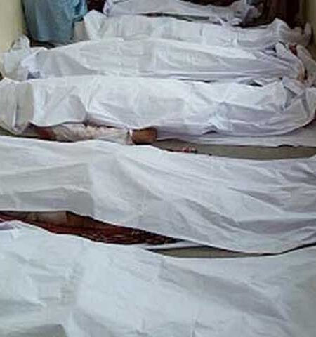 نوشہرہ میں باڑ لگانے کا تنازع موت کا کھیل بن گیا! فائرنگ سے 7 گھرانوں کے چراغ بجھ گئے