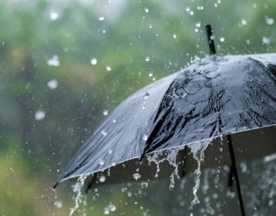 بادلوں نے بدل لیا رخ! آج کن علاقوں میں ہوگی بارش؟محکمہ موسمیات نے پیشگوئی کردی