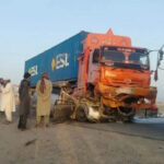 دالبندین میں دردناک سانحہ، بے قابو ٹریلر گاڑی پر چڑھ دوڑا، 11 افراد جاں بحق
