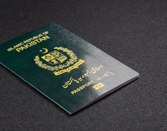 اب نہ لائنیں نہ دھکے! گھر بیٹھے پاسپورٹ اپلائی کرنے کا نیا آسان نظام متعارف