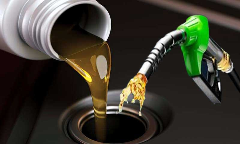 تیل کی قیمتوں میں بڑا موڑ! عالمی منڈی میں قیمتیں اچانک گر گئیں،شہریوں میں خوشی کی لہر دوڑ گئی