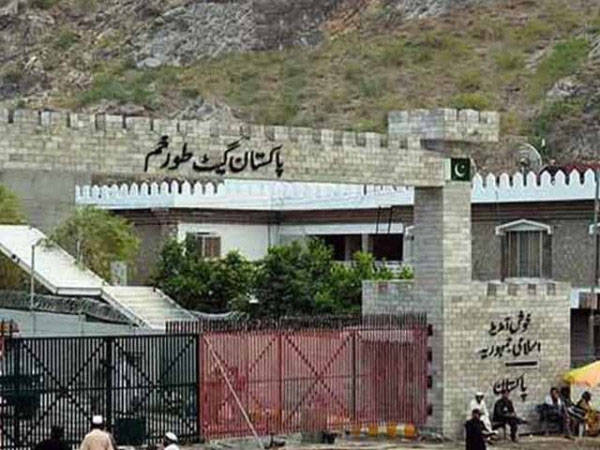 طورخم بارڈر تجارتی گزرگاہ کھول دی گئی