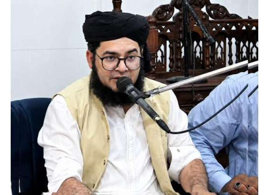 نام تمہارا مومنہ اور کام شیطانوں والا ہے !5 سال مال پیسہ کھانے کے بعد یاد آیا چدھڑ مجھے گندے میسج کرتا ہے