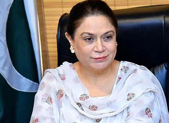 سابق وفاقی وزیر سینیٹر نیلوفر بختیار پاکستان مسلم لیگ ق میں شامل ہو گئیں۔