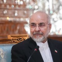 آبنائے ہرمز ہماری طاقت ، میزائل ، یورینیم پر سمجھوتا نہیں کرینگے، ایران