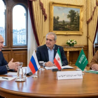 ایران اور عرب ممالک کے درمیان بات چیت کے لیے روس متحرک ہو گیا