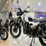 پاکستان میں کلاسک اسٹائل کی نئی 150cc موٹر سائیکل آ گئی، قیمت اور خصوصیات جان کر آپ حیران رہ جائینگے