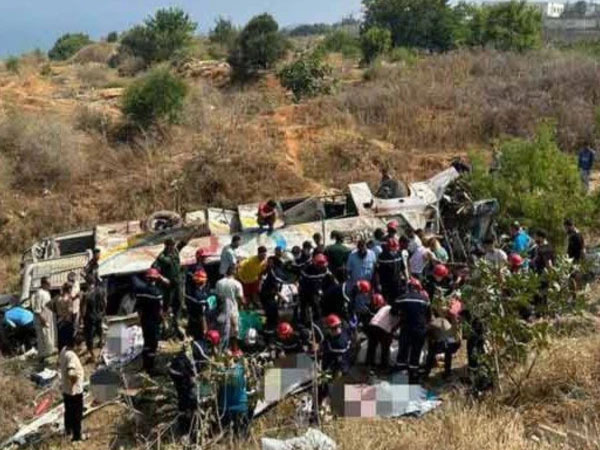الجیریا میں بس کھائی میں جاگری، 25 افراد ہلاک