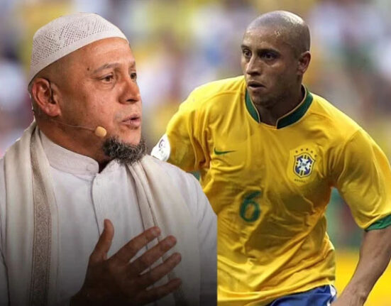 سبحان اللہ ،سابق برازیلین فٹبالر رابرٹو کارلوس نے اسلام قبول کرلیا