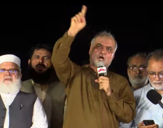 5 ہزار روپے فی لیٹر کی دھمکیاں دے کر عوام کو نہ ڈرائیں، حافظ نعیم کا وزراء کو جواب
