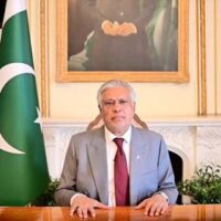 نائب وزیراعظم و وزیر خارجہ اسحاق ڈار لندن سے استنبول روانہ