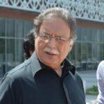 اشرافیہ کے پرائیویٹ علاج پر پابندی سے سرکاری ہسپتال بہتر ہوں گے: سینیٹر پرویز رشید