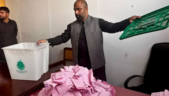 آزاد کشمیر قانون سازاسمبلی کے دوسرے مرحلےکے انتخابات: ن لیگ 7 اور پی پی ایک نشست پر کامیاب