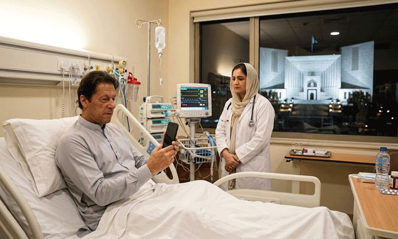 عمران خان کی ہسپتال منتقلی و اہلخانہ کی ملاقات، بیٹوں سے 2 بار ٹیلیفون پر بات کی اجازت ، سپریم کورٹ کا تحریری فیصلہ جاری