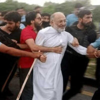 اسلام آباد پولیس نے سابق سینیٹر مشتاق احمد خان کو حراست میں لے لیا
