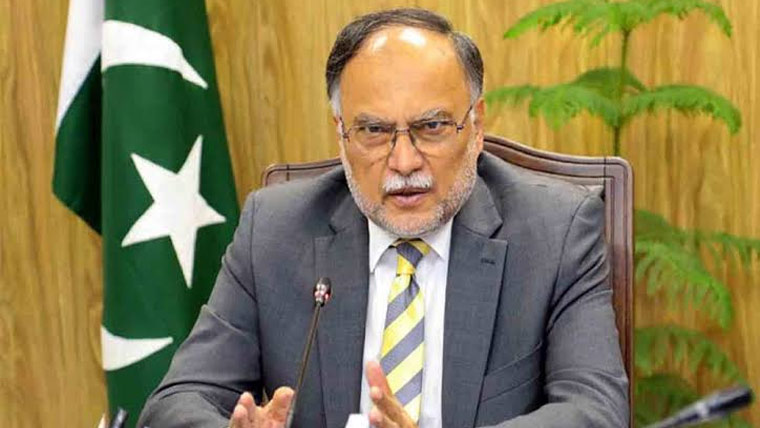 بروقت تکمیل حکومت کی اولین ترجیح ہے: احسن اقبال