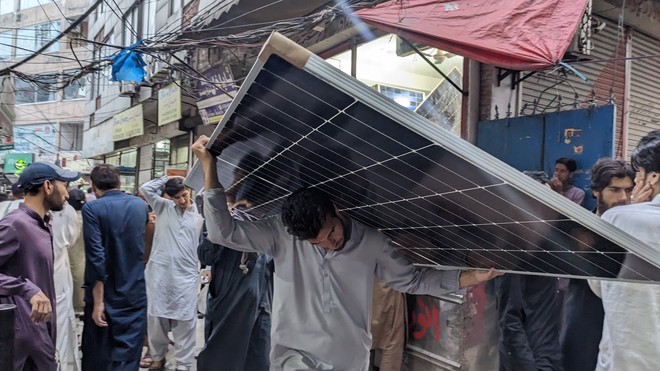 سولر پینلز کی قیمتوںمستحکم ہو گئیں
