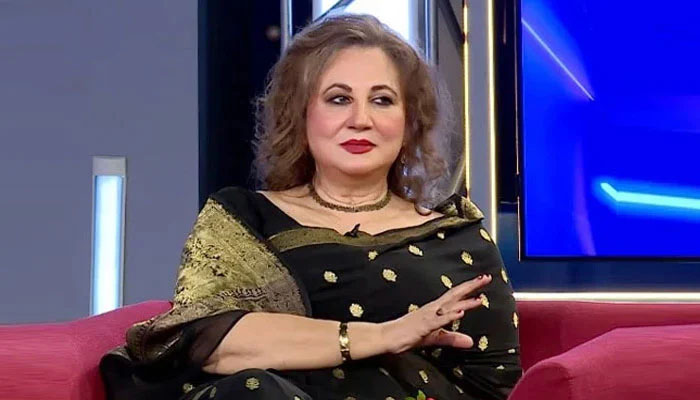 شادی کے بعد چمڑے کی بیلٹ سے تشدد ہوا، حمل ضائع ہوا، ساس کا برقع پہننا پڑا: فریال گوہر